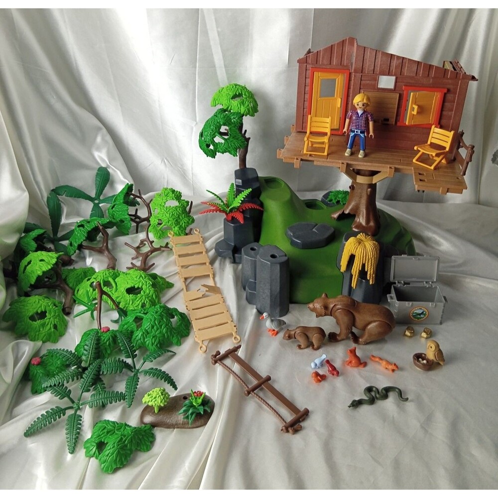 PLAYMOBIL WILDLIFE ADVENTURE TREE HOUSE INCOMPLETE